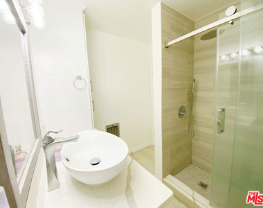4255 W 5th Street - Photo Thumbnail 8