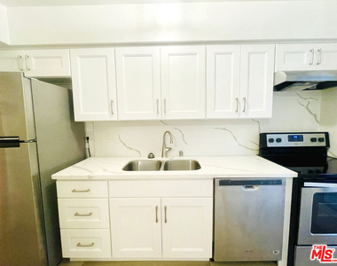 4255 W 5th Street - Photo Thumbnail 6