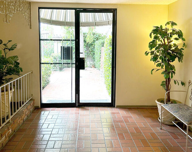 4255 W 5th Street - Photo Thumbnail 10