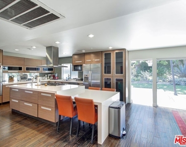 6763 Radlock Avenue - Photo Thumbnail 14