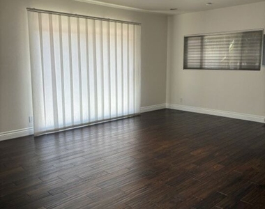 6763 Radlock Avenue - Photo Thumbnail 30