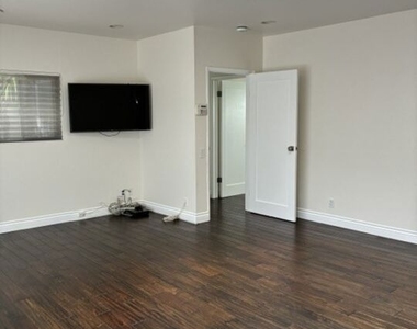 6763 Radlock Avenue - Photo Thumbnail 31