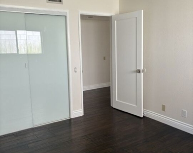 6763 Radlock Avenue - Photo Thumbnail 27