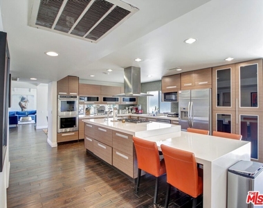 6763 Radlock Avenue - Photo Thumbnail 9