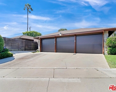 6763 Radlock Avenue - Photo Thumbnail 49
