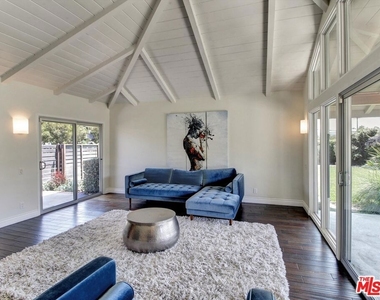 6763 Radlock Avenue - Photo Thumbnail 4