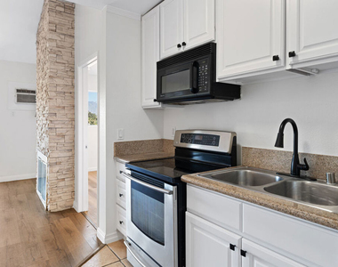 5870 Benner Street - Photo Thumbnail 6