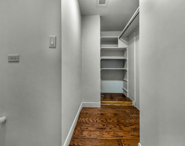 1333 S Beverly Glen Boulevard - Photo Thumbnail 14