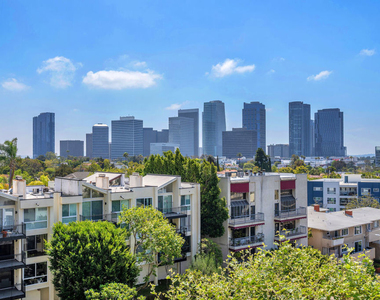 1333 S Beverly Glen Boulevard - Photo Thumbnail 8