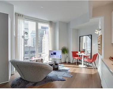 222 East 44th Street - Photo Thumbnail 2