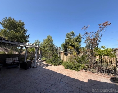2297 Treetop Lane - Photo Thumbnail 4