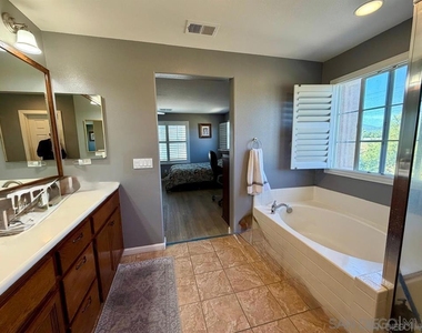 2297 Treetop Lane - Photo Thumbnail 17