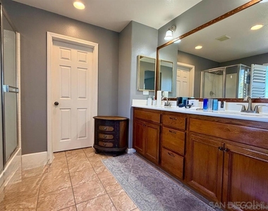 2297 Treetop Lane - Photo Thumbnail 19