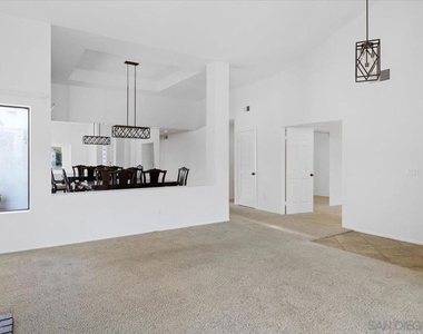 12520 Camberwell Ct - Photo Thumbnail 4