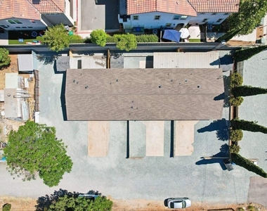 8719 Carribean Way - Photo Thumbnail 34