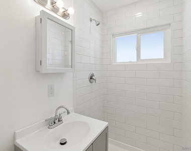 8719 Carribean Way - Photo Thumbnail 22