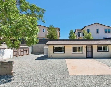 8719 Carribean Way - Photo Thumbnail 33