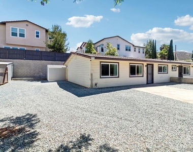 8719 Carribean Way - Photo Thumbnail 29