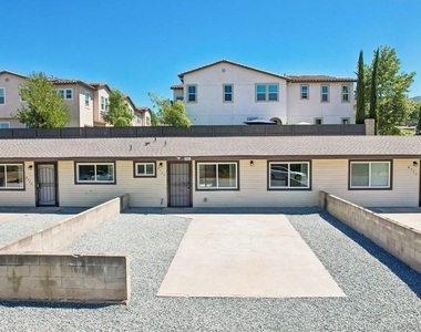 8717 Carribean Way - Photo Thumbnail 1