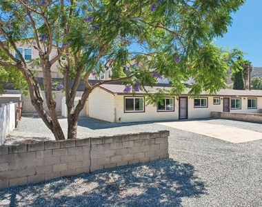 8717 Carribean Way - Photo Thumbnail 33