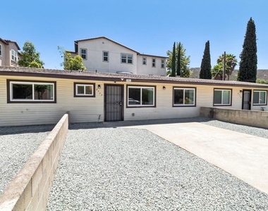 8717 Carribean Way - Photo Thumbnail 38