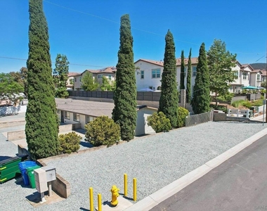 8717 Carribean Way - Photo Thumbnail 40