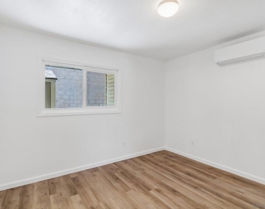 8717 Carribean Way - Photo Thumbnail 22