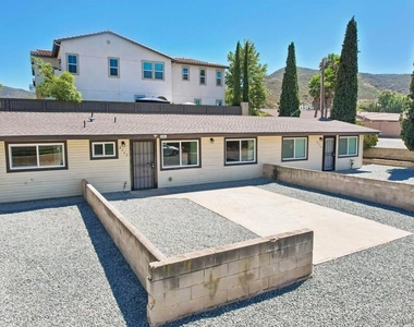 8717 Carribean Way - Photo Thumbnail 32