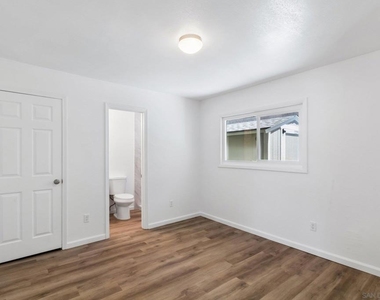 8717 Carribean Way - Photo Thumbnail 21