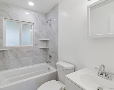 8717 Carribean Way - Photo Thumbnail 18