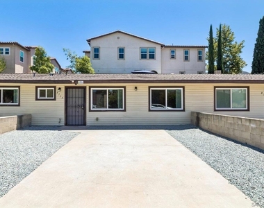 8717 Carribean Way - Photo Thumbnail 31