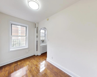 212 Lafayette Street - Photo Thumbnail 3
