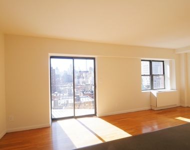 245 East 84th Street - Photo Thumbnail 2