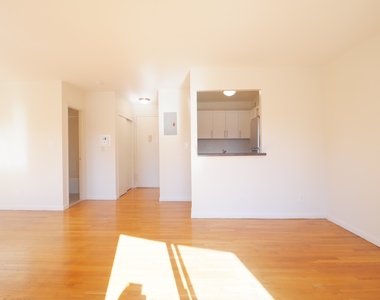 245 East 84th Street - Photo Thumbnail 6