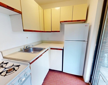 513 Second Avenue - Photo Thumbnail 2