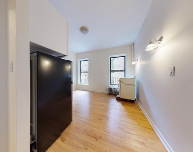 53 West 72nd Street  - Photo Thumbnail 2