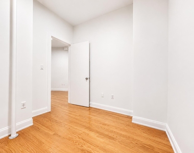 29 West 12th Street - Photo Thumbnail 3