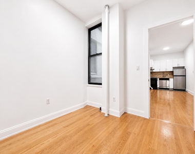 29 West 12th Street - Photo Thumbnail 6