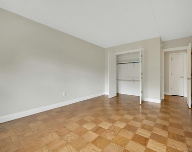 505 White Plains Road - Photo Thumbnail 16