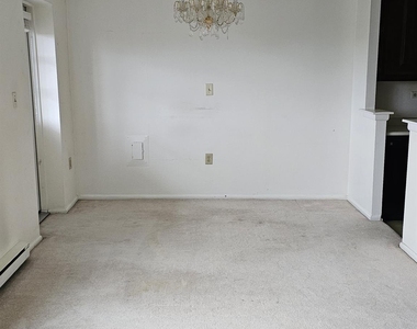 160 Academy Street - Photo Thumbnail 7