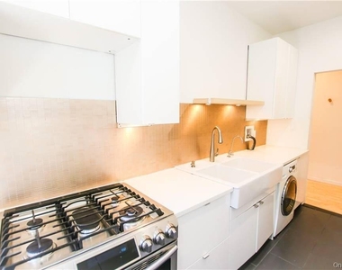 43-33 48 Street - Photo Thumbnail 11