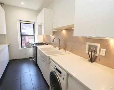 43-33 48 Street - Photo Thumbnail 12
