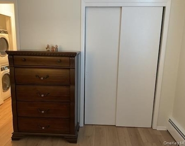 221 N Middletown Road - Photo Thumbnail 11