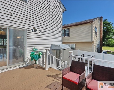 1299 Kline Place - Photo Thumbnail 13
