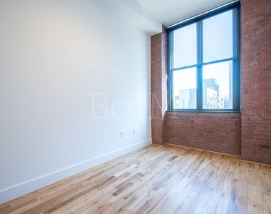 500 Driggs Avenue - Photo Thumbnail 6