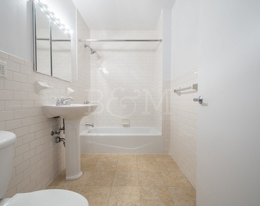 500 Driggs Avenue - Photo Thumbnail 7