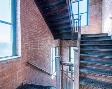 500 Driggs Avenue - Photo Thumbnail 9