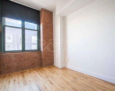 500 Driggs Avenue - Photo Thumbnail 5