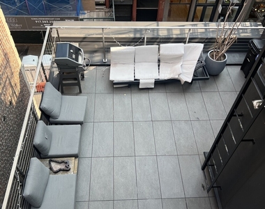 35 Walker Street - Photo Thumbnail 15