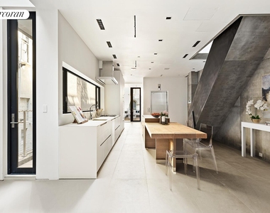 35 Walker Street - Photo Thumbnail 9